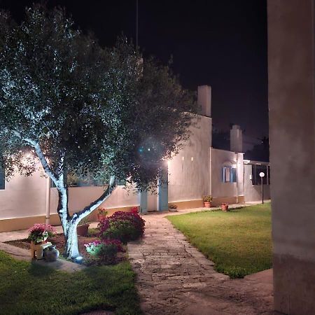 Villino Tronchetto Bianco Bed & Breakfast Mola di Bari Bagian luar foto