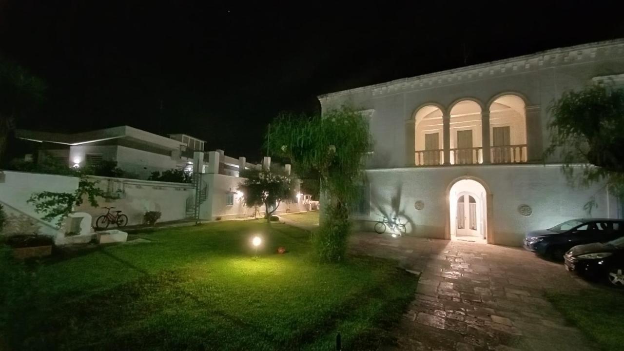 Villino Tronchetto Bianco Bed & Breakfast Mola di Bari Bagian luar foto