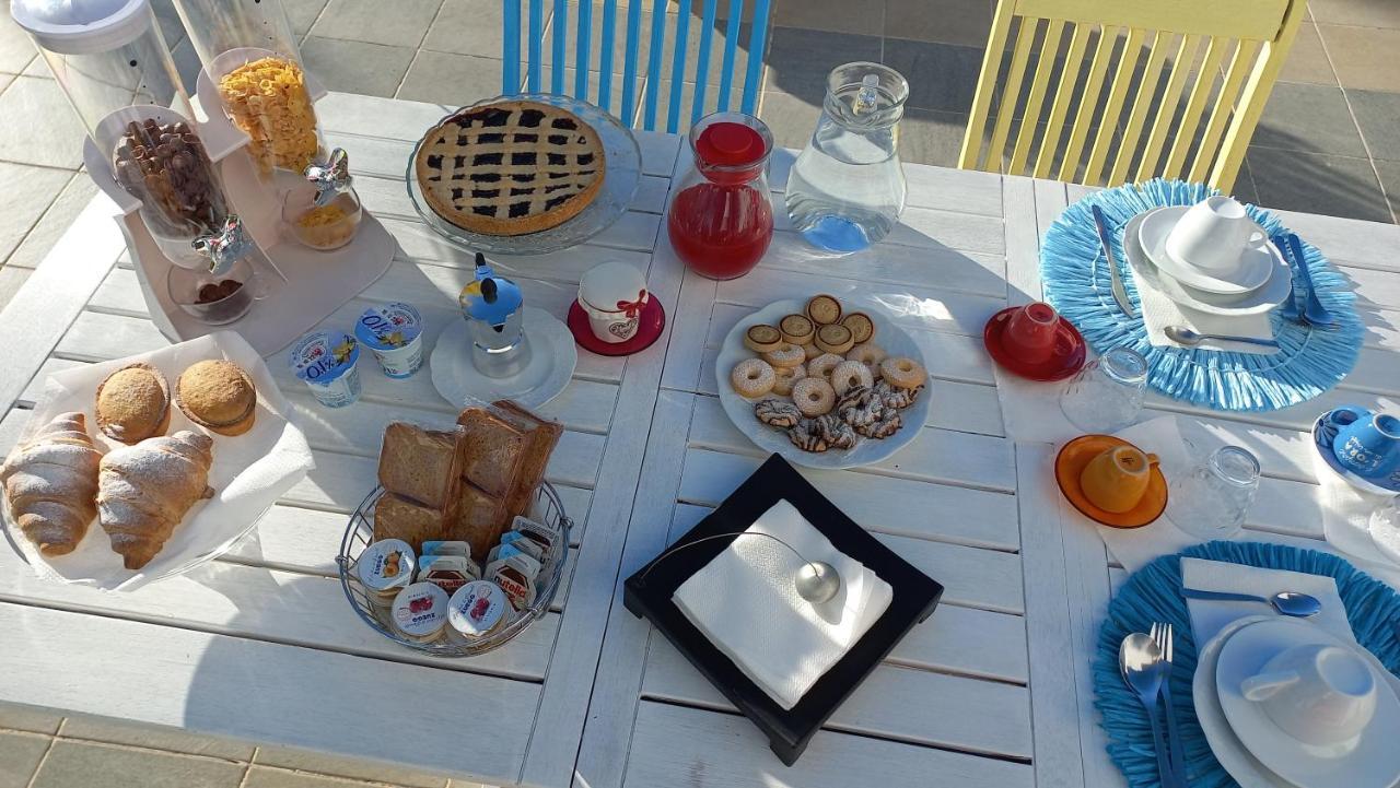 Villino Tronchetto Bianco Bed & Breakfast Mola di Bari Bagian luar foto