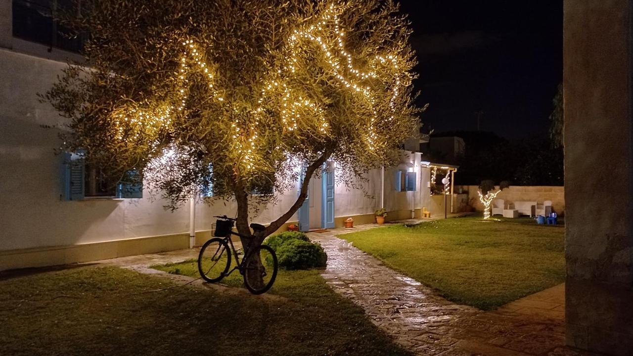 Villino Tronchetto Bianco Bed & Breakfast Mola di Bari Bagian luar foto