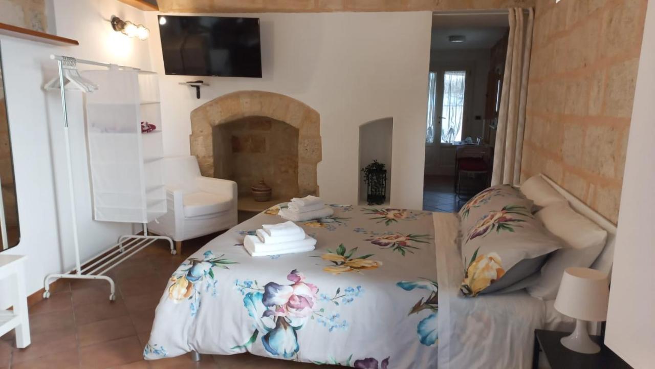 Villino Tronchetto Bianco Bed & Breakfast Mola di Bari Bagian luar foto